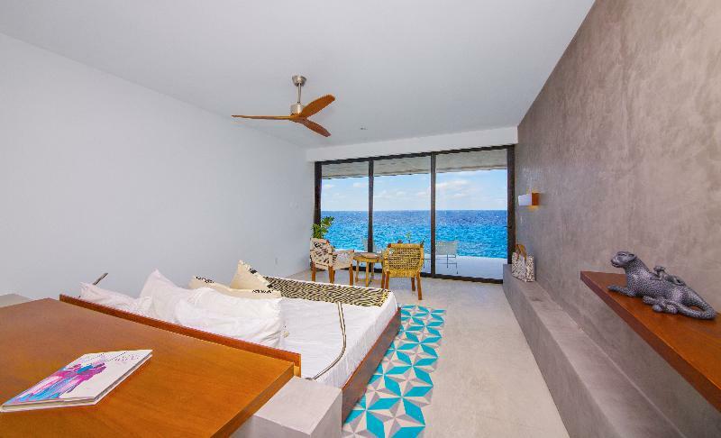 Hotel B Unique 5*